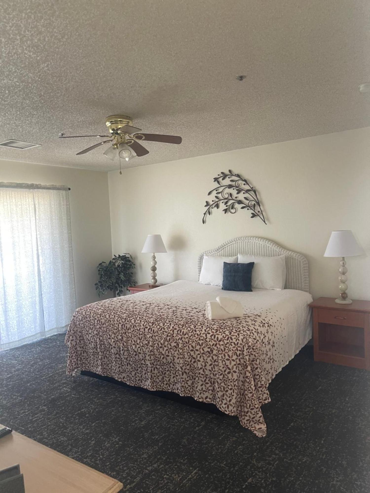 Miracle Springs Resort And Spa Desert Hot Springs Exterior photo